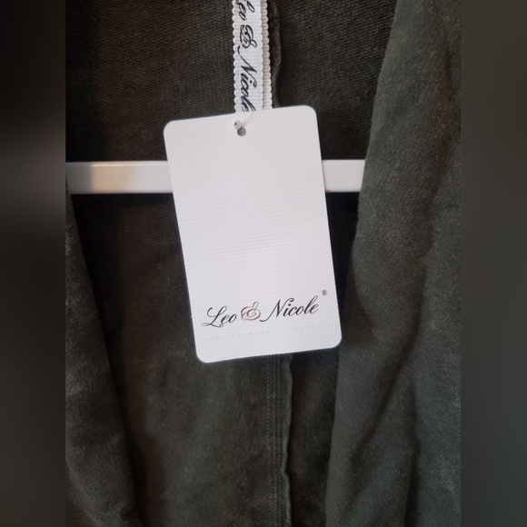 Jacket - Picture 4 of 4